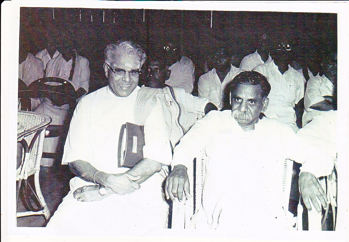 தலைவர்களுடன் புகைப்படம்